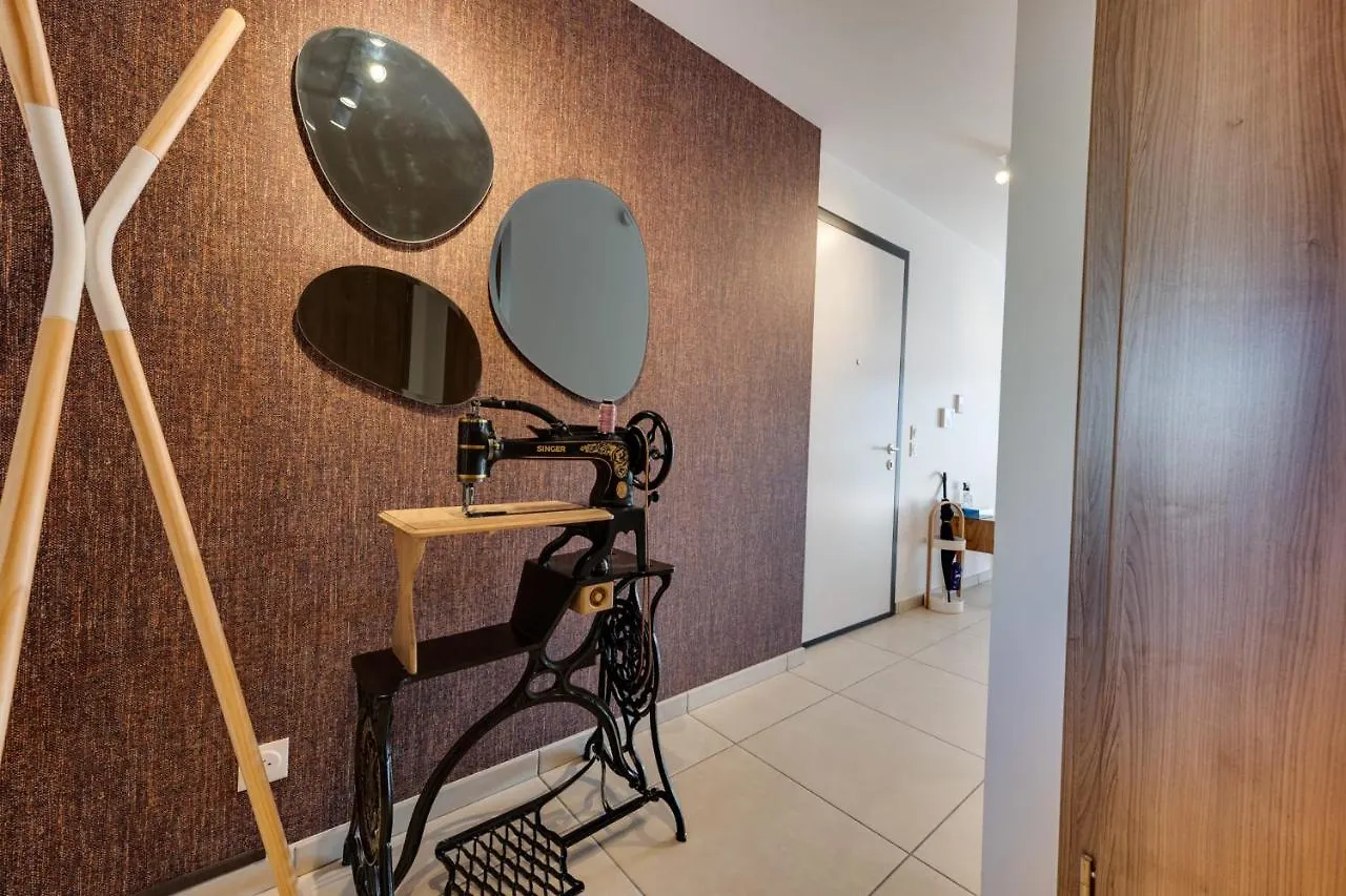 Le Reposoir - New 2 Bedroom Apartment With Terrace & Garage Annecy